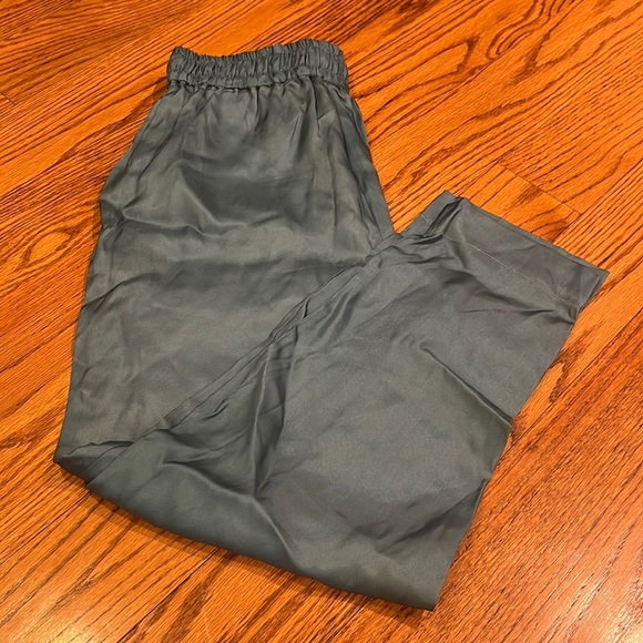 NWT Tucker Woman’s Dutch Blue In Cupro Twill Julia Pants Size S - Picture 1 of 6